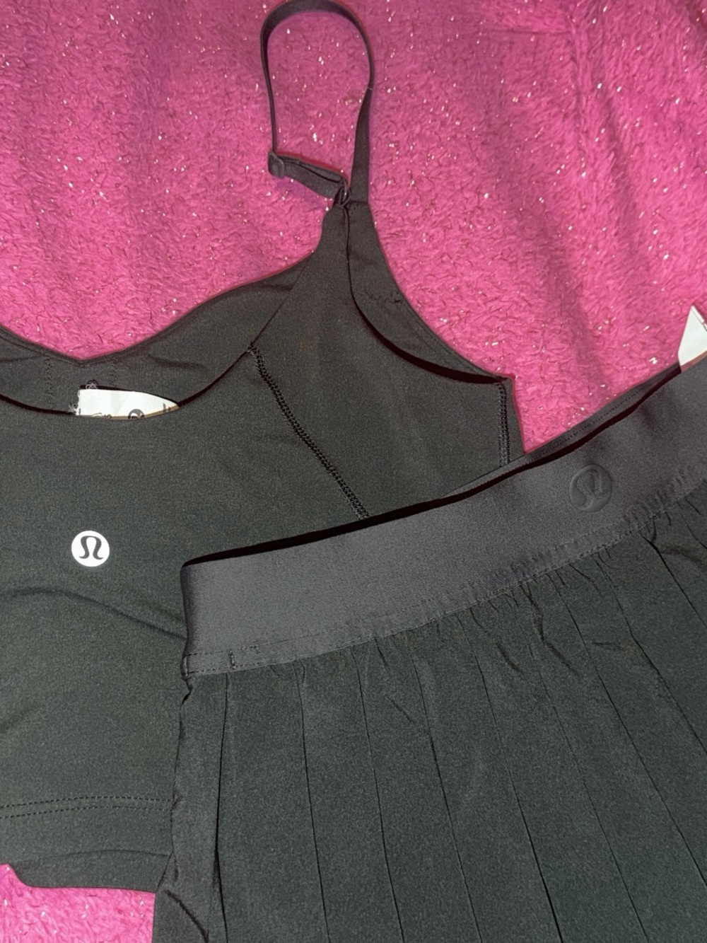 lululemon athletica green Athletic Crop Tank and Pleated Skirt - Picture 1 of 2